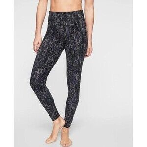 Athleta Salutation II Capri Pocket Black Serpent Leggings Women's Small TALL